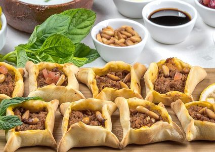 صفيحة بعلبكية باللحم