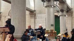مئات الأهالي يشرعون بالاعتكاف في المسجد الأقصى في العشر الأواخر من رمضان