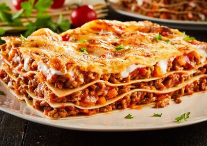 طريقة عمل اللازانيا بالخضار واللحم