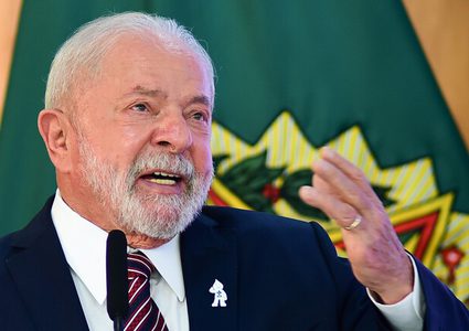 البرازيل والصين توقعان 20 اتفاقية اقتصادية وخبير: البلدان سيدفنان الدولار