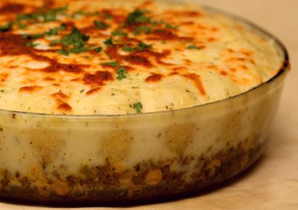 صينية البطاطس باللحم المفروم سهلة وسريعة