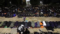 35 ألف مصلٍ أدوا صلاتي العشاء والتراويح في المسجد الأقصى