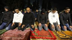 الرحاب المباركة تمتلئ بالمصلّين لأداء صلاة التراويح في ليلة الثالث والعشرين من شهر رمضان المبارك