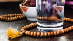 دقيقة طبية: أهم النصائح لحماية أنفسنا من الجفاف في رمضان