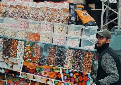 أجواء تحضيرات أسواق قطاع غزة للعيد