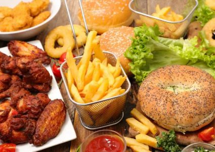 فى رمضان.. ابعد عن الأطعمة السريعة حفاظا على صحتك