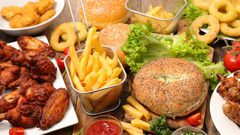 فى رمضان.. ابعد عن الأطعمة السريعة حفاظا على صحتك