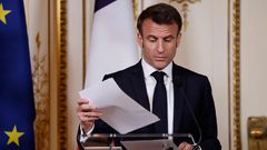 ماكرون: إصلاح نظام التقاعد “أساسي” لفرنسا وأشعر بغضب الفرنسيين