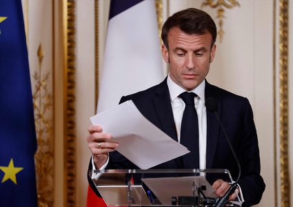 ماكرون: إصلاح نظام التقاعد “أساسي” لفرنسا وأشعر بغضب الفرنسيين