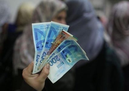 المالية: صرف دفعة مسبقة عن راتب شهر نيسان اليوم بنسبة 30%