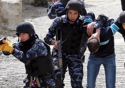 الشرطة تقبض على تاجر مخدرات كبير في ضواحي القدس