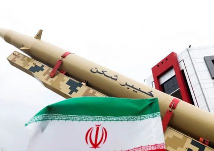 قائد عسكري ايراني: سنعاقب كل دولة تمنح قاعدة عسكرية لإسرائيل