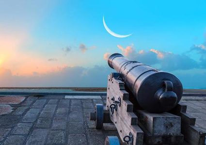 ١٢ دولة تحتفل بعيد الفطر اليوم بينهم دولتين عربيتان