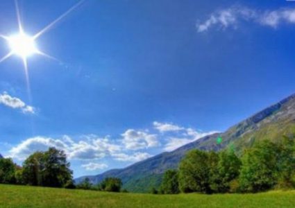 الطقس: أجواء ربيعية لطيفة ودرجات الحرارة حول معدلها العام