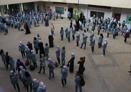 "التربية": نشيد بجهود معلمينا وكل من كان له دور في انتظام الدوام المدرسي