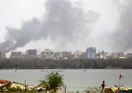 الجيش السوداني يتهم الدعم السريع بخرق الهدنة وقصف مناطق بمحيط القيادة العامة