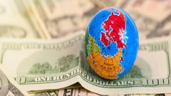 سامح العطوط يتحدث عن الاقتصاد العالمي وتوقعات المرحلة القادمة