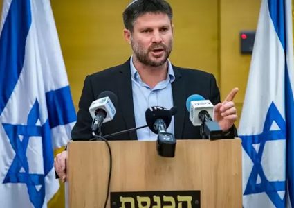 المتطرف "سموتريتش" يقود اقتحام المستوطنين لموقع مستوطنة "حومش" المخلاة جنوب جنين