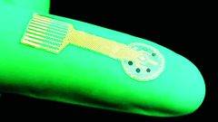 باحثون يطورون "ضمادة ذكية" بمفعول سحري مع الجروح