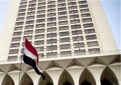 الخارجية المصرية: إجلاء 2679 مصريا من السودان عبر الجسر الجوي والمنافذ