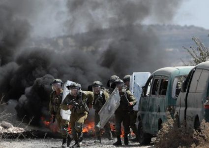 إصابات بالاختناق جراء قمع قوات الاحتلال مظاهرة قرب عين البيضا بالأغوار