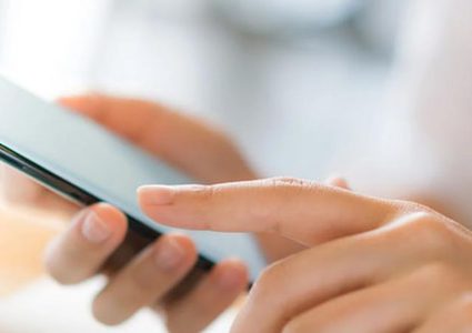 أعراض تدل على استخدامك المفرط للهاتف النقال