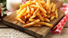 دراسة: البطاطا المقلية تسبب الشعور بالحزن والاكتئاب