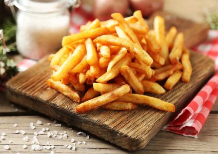 دراسة: البطاطا المقلية تسبب الشعور بالحزن والاكتئاب
