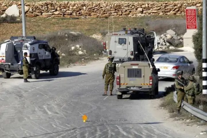 الاحتلال يشدد من إجراءاته العسكرية شمال شرق القدس