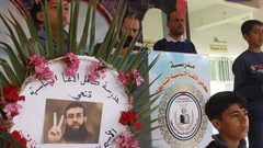 وقفة طلابية في مدارس غزة تنديدًا باغتيال الأسير الشيخ خضر عدنان