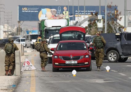 الاحتلال يواصل حصار أريحا لليوم الـ13 على التوالي