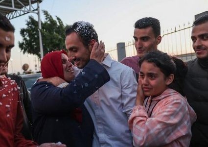 "الخارجية": 65 مواطنا من أبناء شعبنا ممن تم اجلاؤهم من السودان يصلون غزة غدا