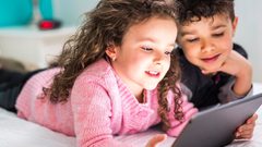 أميركا: مشرعون يدعون لحظر وسائل التواصل للأطفال