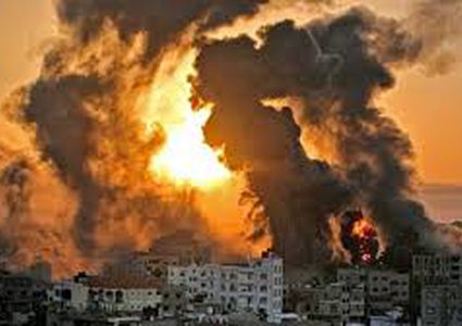 قناة عبرية تكشف مستجدات وقف إطلاق النار بين غزة والاحتلال