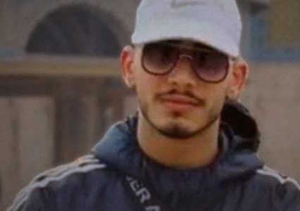 الشاب ثائر بكيرات يرقد في المستشفى وهو قيد الاعتقال