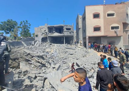 الاحتلال يقصف منزلا في بيت لاهيا