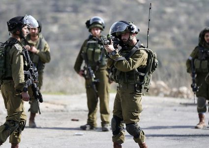 الاحتلال يطلق الرصاص على طلاب المدارس بقرية المغير شمال رام الله