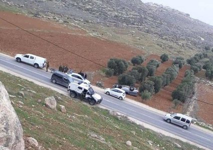 إصابات واعتقال مواطن بعد مطاردة الاحتلال لمركبة جنوب الخليل