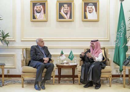 وزيرا خارجية السعودية والجزائر يوقعان اتفاقا لإنشاء مجلس التنسيق الأعلى السعودي
