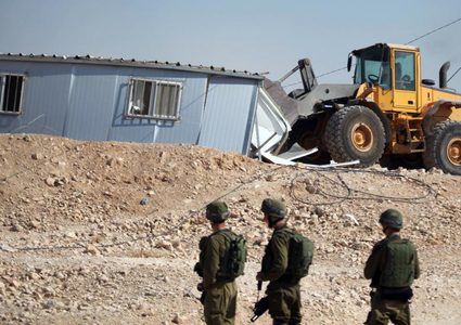 الاحتلال يهدم غرفة زراعية في دوما جنوب نابلس