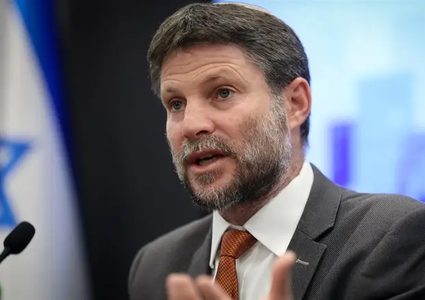 سموتريتش يهدد نتنياهو بالاستقالة في حال رضخ لمطالب الحريديين