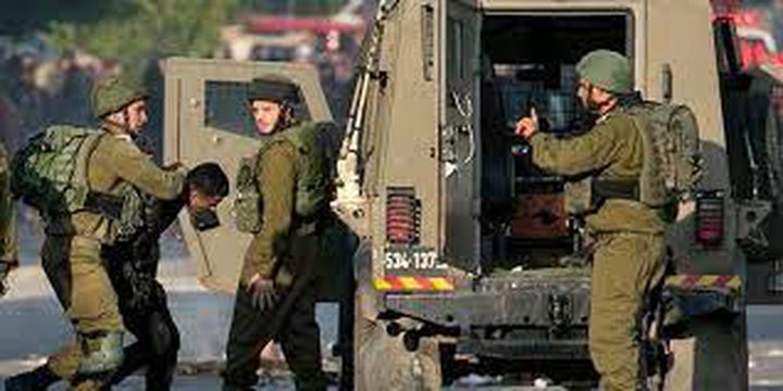 قوات الاحتلال تعتقل أربعة مواطنين من قرية المغير