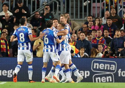 سوسيداد يتغلب على برشلونة بعد إحراز هدفين مقابل هدف واحد