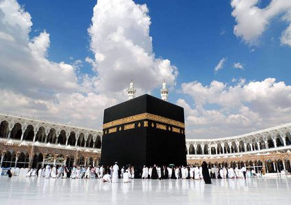 السعودية تحدد آخر موعد لإعلان تصاريح أداء العمرة