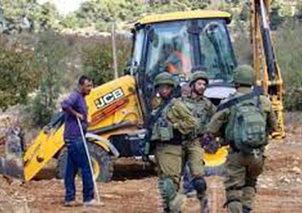 الاحتلال يستولي على جرافة في كردلة بالأغوار الشمالية