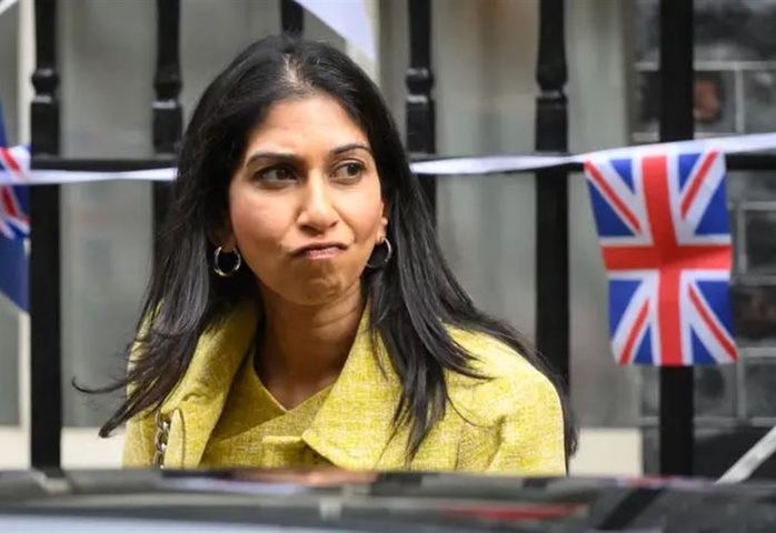 مخالفة سير قد تطيح بوزيرة داخلية بريطانيا