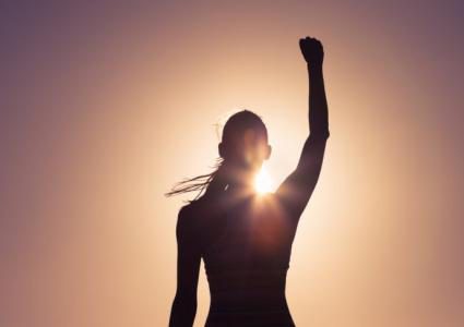 7 علامات واضحة لتدني تقديرك لذاتك.