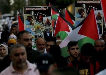 مسيرة برام الله تضامنًا مع الأسرى المرضى