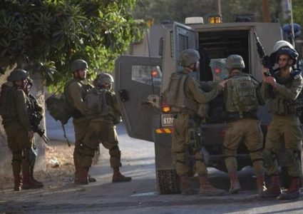 قوات الاحتلال تعتقل 4 مواطنين من قباطية جنوب جنين