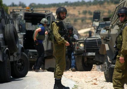 قوات الاحتلال تعتقل شاباً من قرية الجلمة